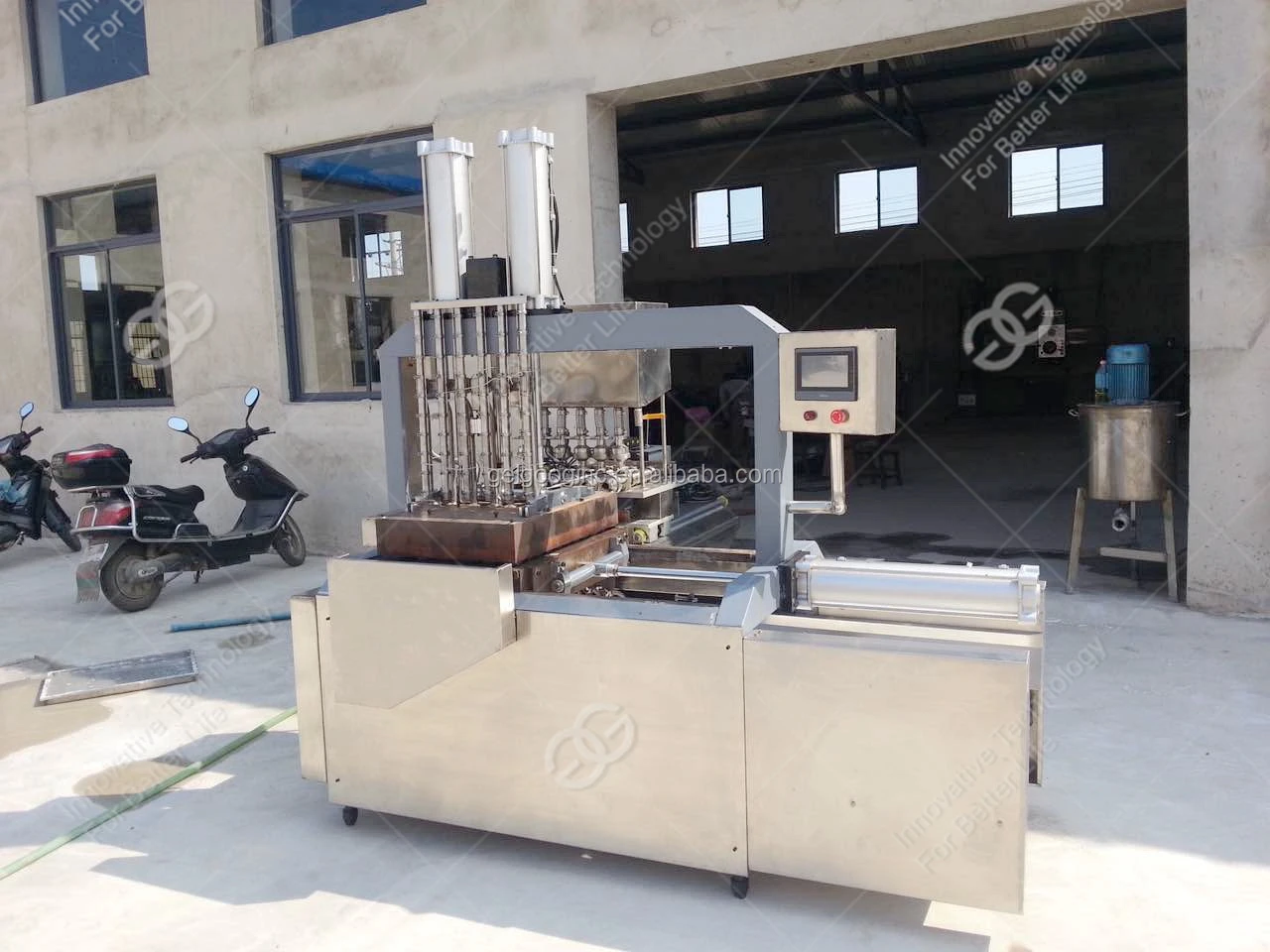 Commercial Automatic Crispy Ice Cream Cone Maker Product Line Sugar