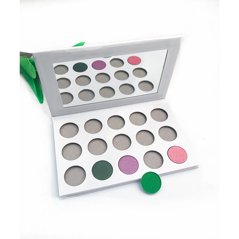 

Create Your Own Christmas Eye Shadow Palette With Mineral ingredient Eyeshadow