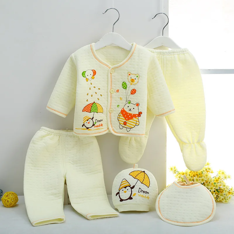 

Comfortable Warm Unisex Baby Newborn 100% Cotton Cartoon Shirt and Pants Bib Hat 5PCs Set, Light blue/pink/yellow baby clothes suit