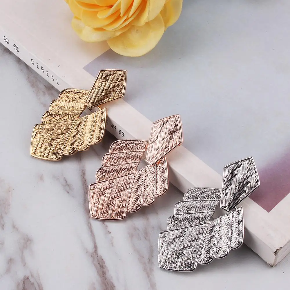 

18129 Dvacaman 2018 wholesale fashion gold sliver statement Leaf stud earrings jewelry for women Christmas Valentine's day, As picture