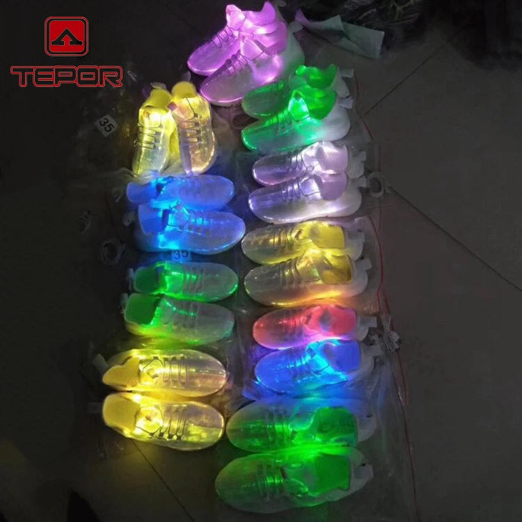 
2020 Stylish Manufacture Man Light Shoe Led Sneaker 