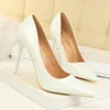 SS0038 bridal wedding red shoes 2018 fashion white leather single dress shoes for women