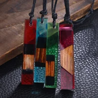 

High Quality Items Beautiful Fashion Pendant Wood Resin Necklace For Women