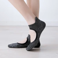 

2019 Professional Anti Slip Yoga Socks Women Sports Breathable Pilates Socks Cotton Ballet Heel Protector Dance Socks Slippers