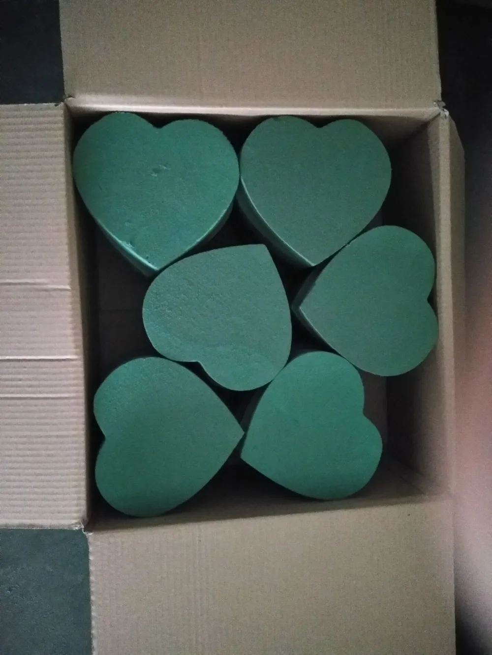 Heart Shape Wet Floral Foam For Holiday Decoration With Fresh Flowers