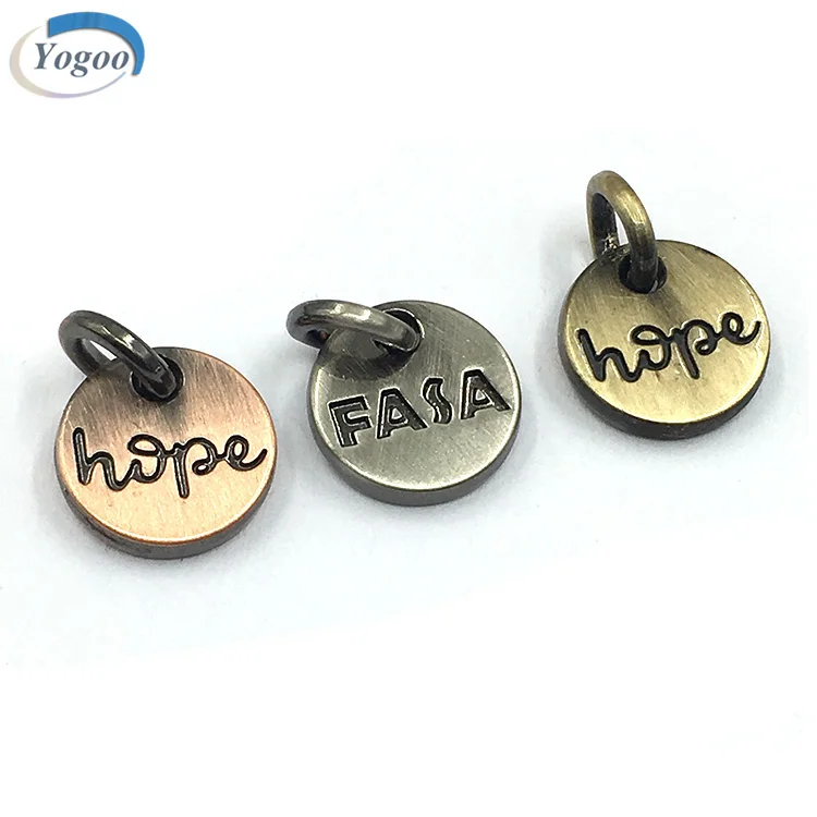 Different Colors Round Custom Made Charms Engraved Logo Metal Jewelry