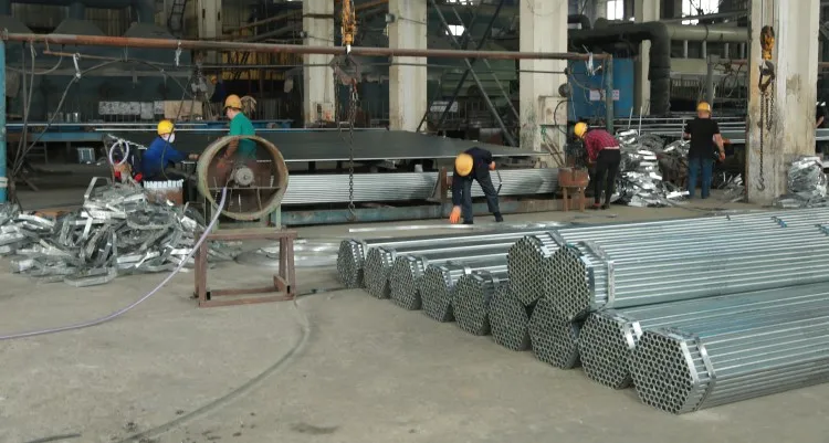 Le fabricant ERW a soudé le fer de tuyau d'acier le Gi que noir de tube a galvanisé le tuyau d'acier pour la construction