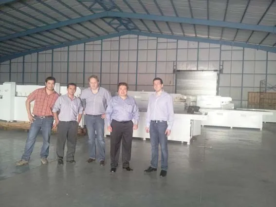 Support customize full automatic laminating machine 3600*2200 laminator for solar panel lamination