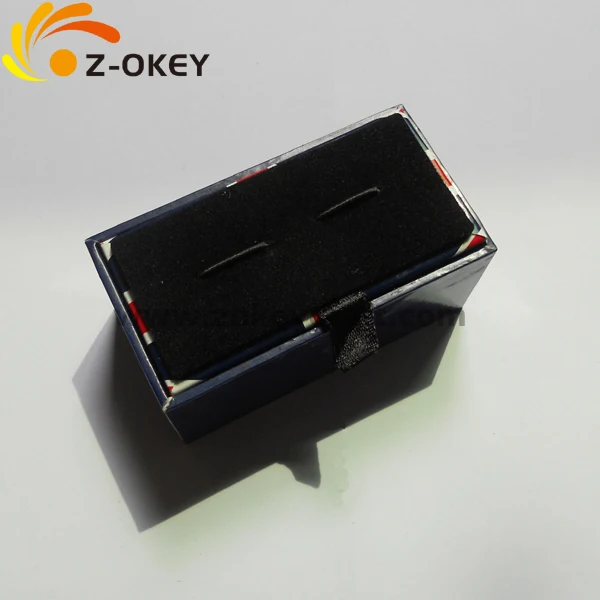 ZCB3219 Paper and plastic cufflink box with national flag pattern