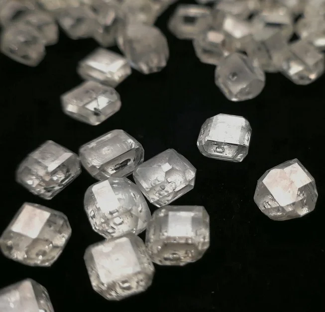 

Laboratory-grown diamond DEF VVS HPHT Synthetic manmade polished diamond, N/a