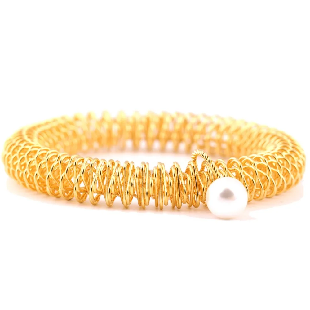 

18K Gold Plated 316L Stainless Steel Initial Expandable Wire Pearl Rubber Band Spring Bracelets Bangle For Women