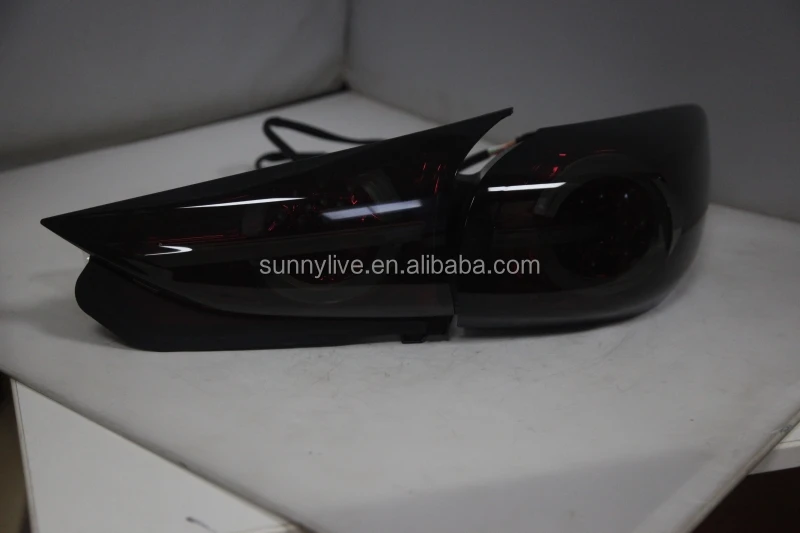 LED Tail Lamp For MAZDA 3 Axela  Hatchback 2015 -2018  TW Smoke Black cover  Dark red housing