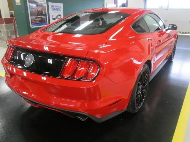 
NEW CARS 
