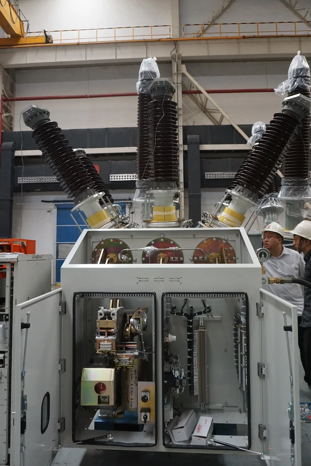 Sf6 Outdoor Dead Tank 132kv Circuit Breaker - Buy 132kv Circuit Breaker