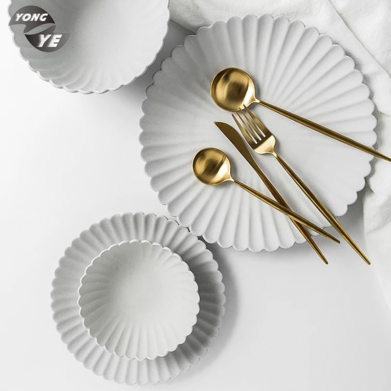

Chaozhou made white dinnerware set wholesale round ceramic tableware