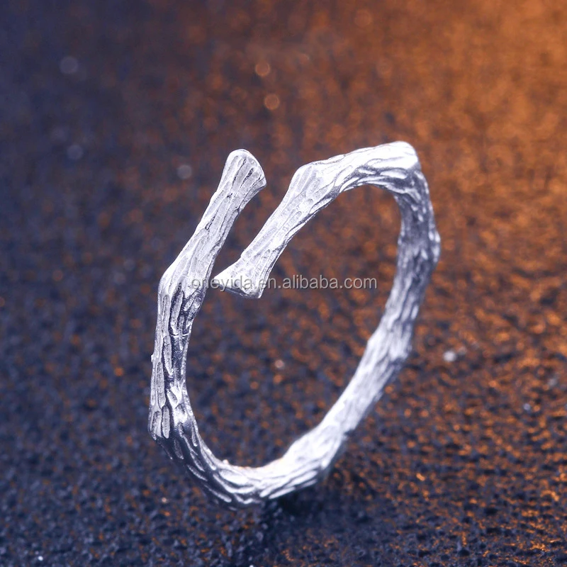 buy ring for girlfriend