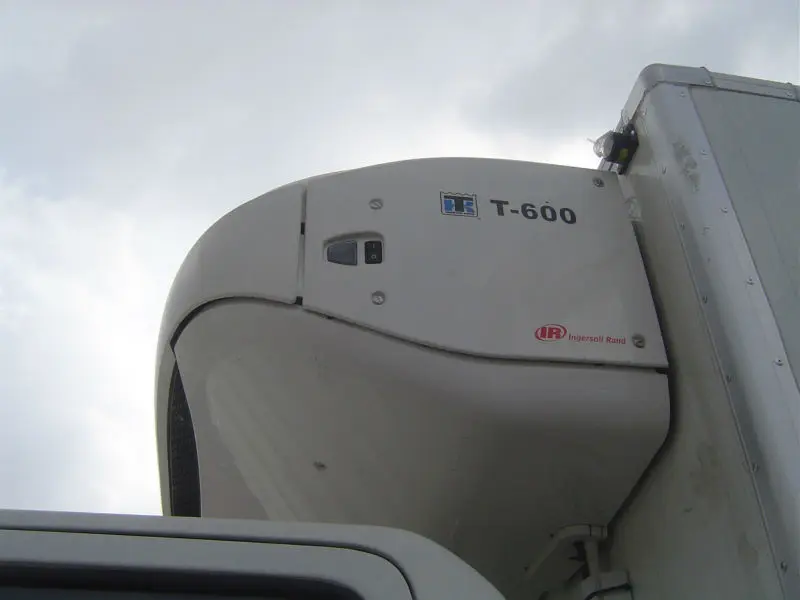 Japan Diesel Ice Cream Truck,7ton Thermo king refrigerator truck.jpg