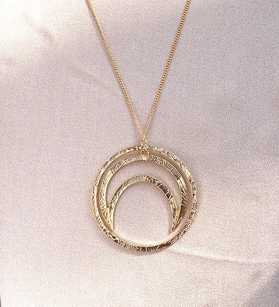 

silver gold half crescent moon in circle necklace gold chain pendant filled necklace women jewelry necklace, Picture