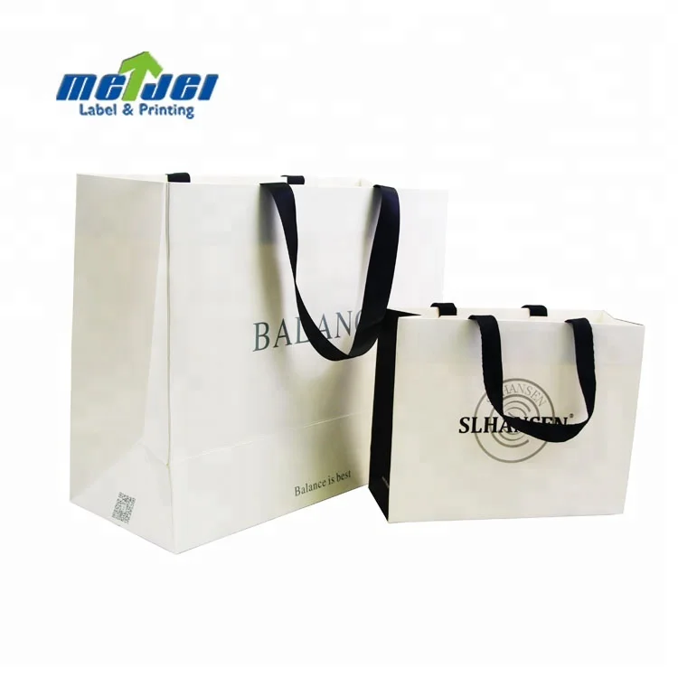 Custom White Quality Paper Packaging Bags With Handle And Printing Your