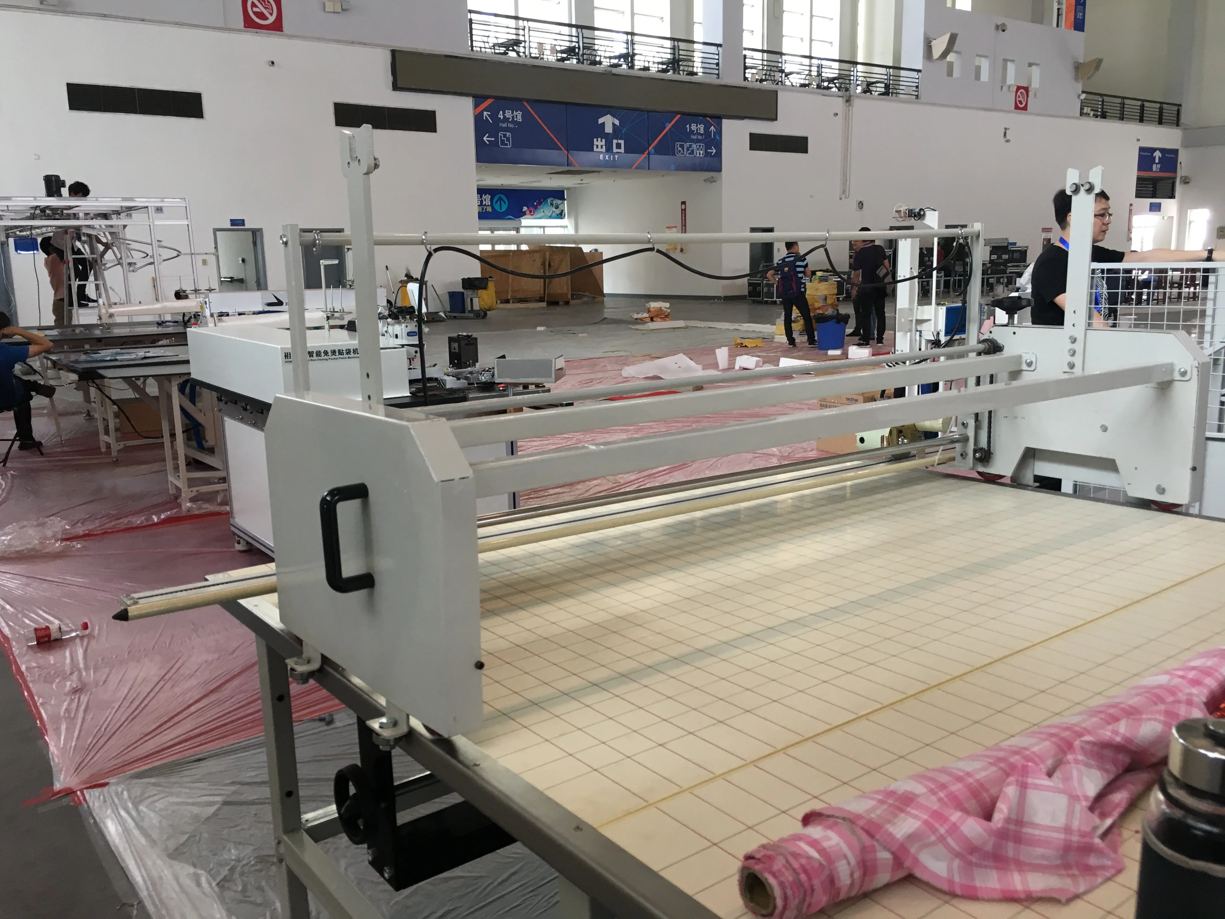 
Garment Factory Semi-automatic Manual Fabric Spreading Machine 