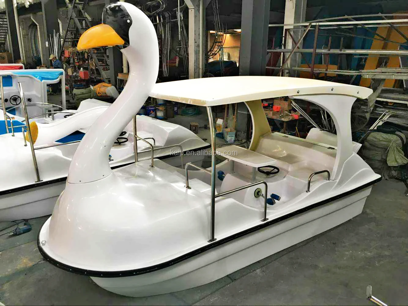 4 Person Swan Pedal Boat For Amusement Park Boat Buy 4 Person Swan