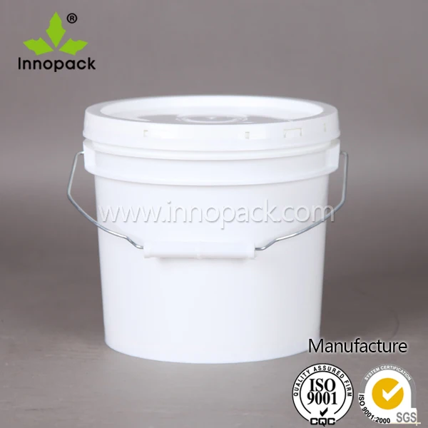 1 gallon plastic buckets