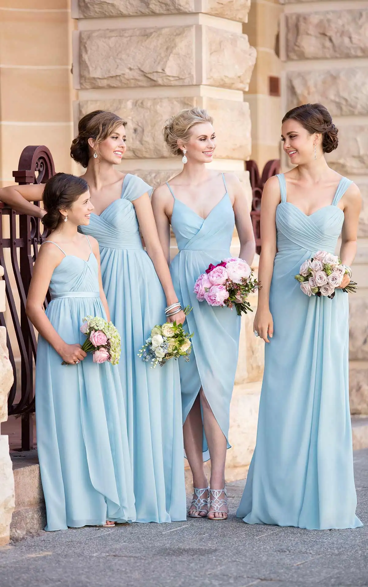 Платья голубого цвета на свадьбу