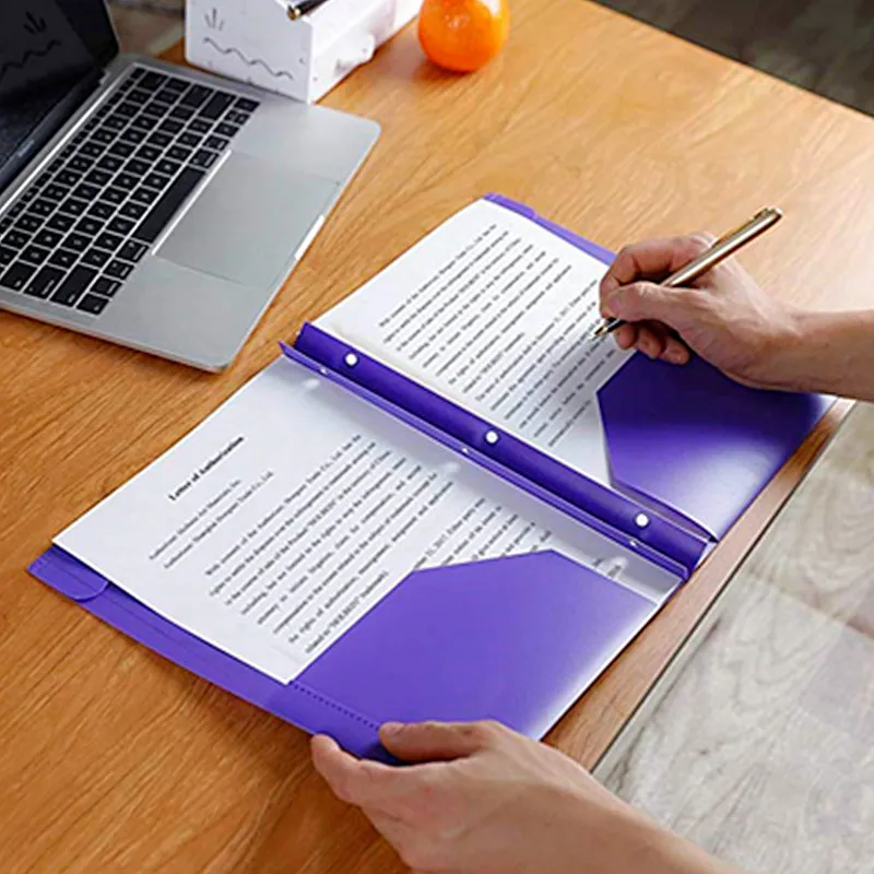 
2018 Hot Sell Quality Factory Cheap Wholesale Multicolor Two Pocket Poly File with 3 Prongs Fasteners Portfolio Folder 