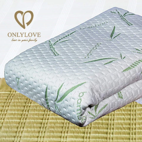 

Bamboo Hypoallergenic Mattress Protector by Breathable Cool Cycle Technology for Maximum Circulation & Comfort - Queen