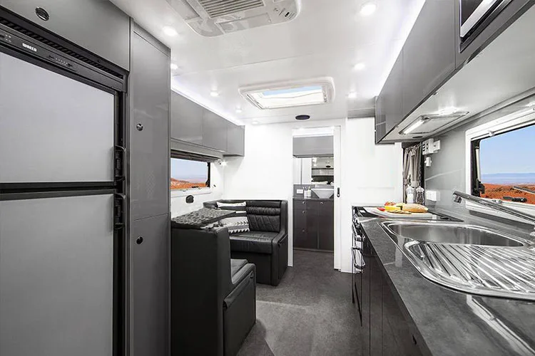 off road caravan.jpg