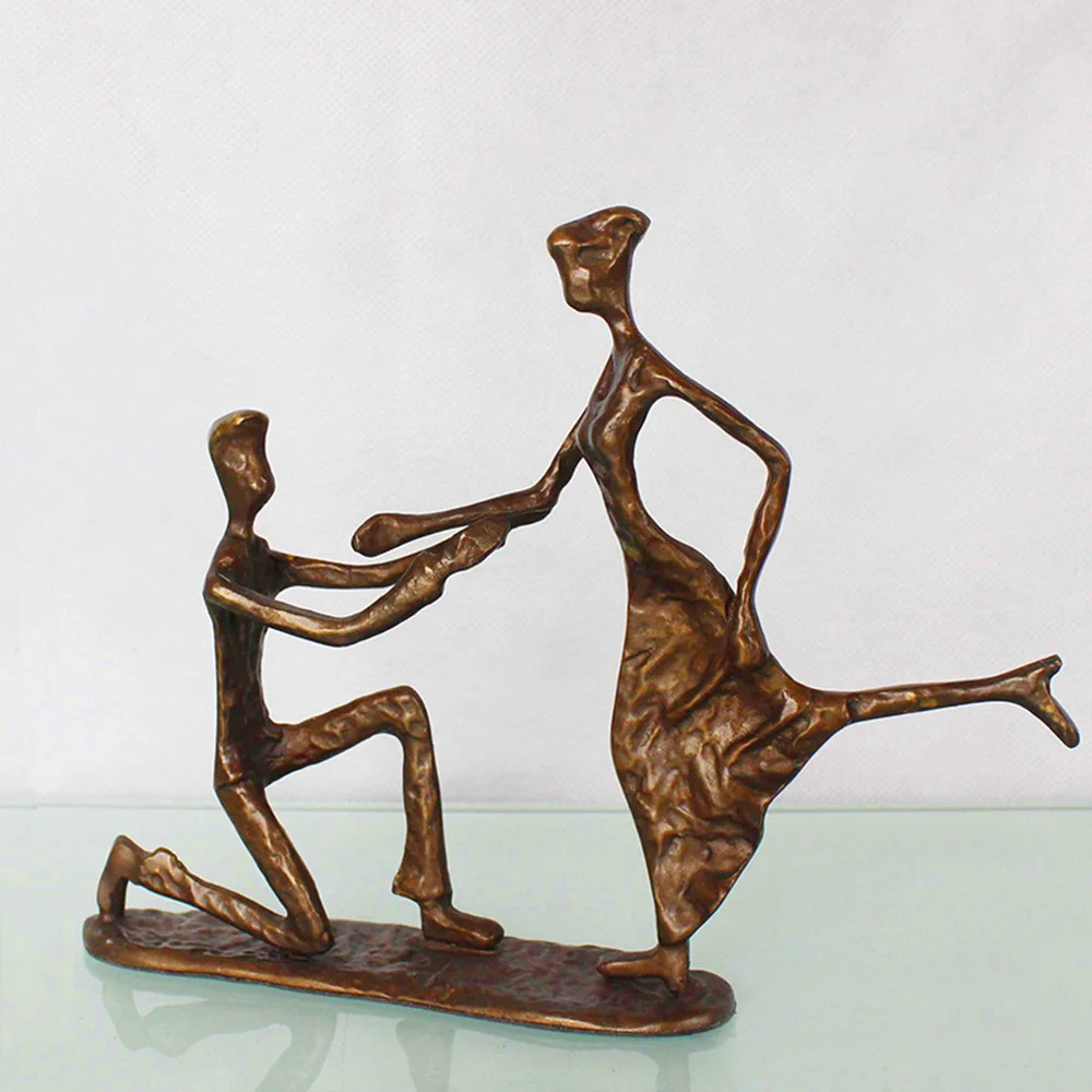 Cast iron art crafts brass love story propose wedding statues for home decoration