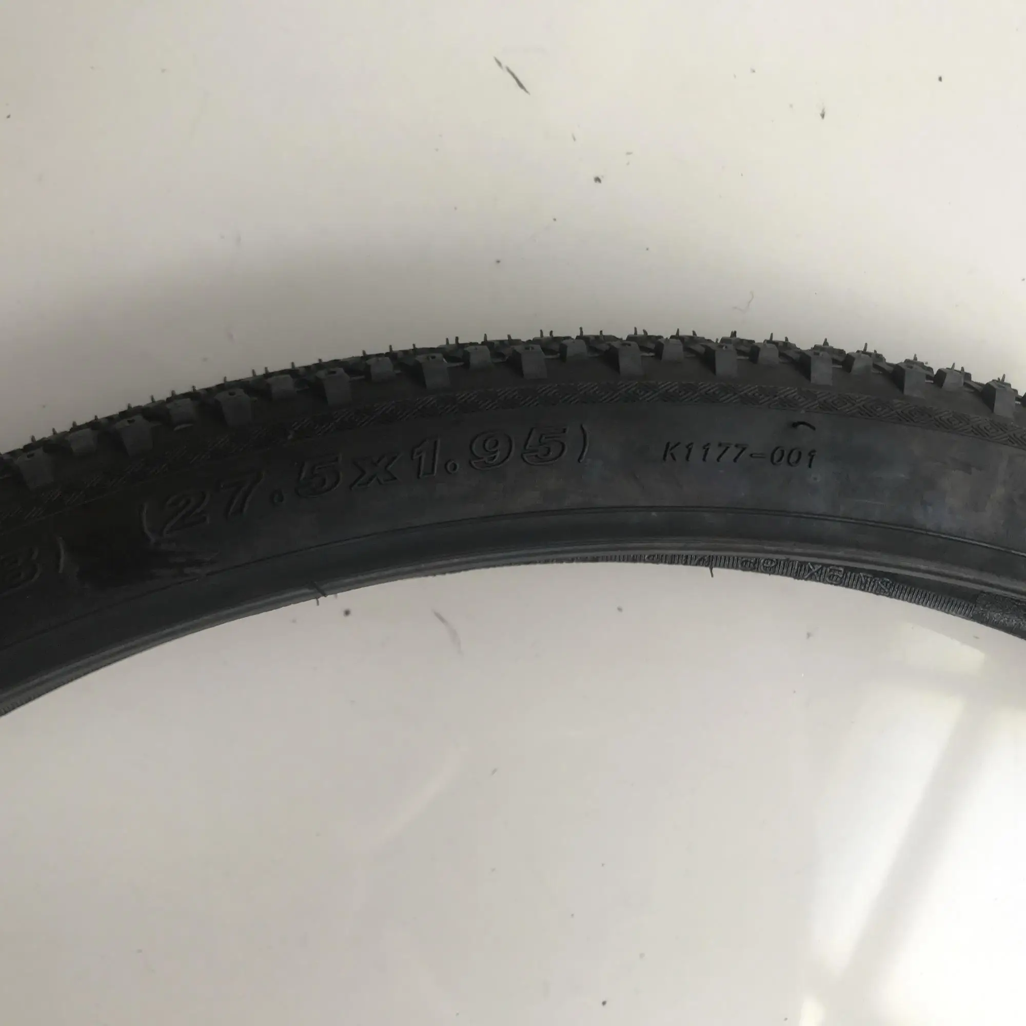 27.5 x 1.95 tire