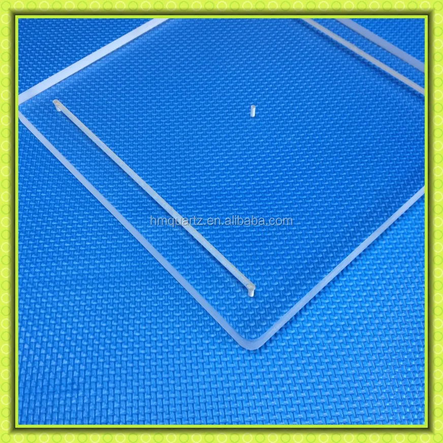 High temperature resistant quartz glass plate (25)