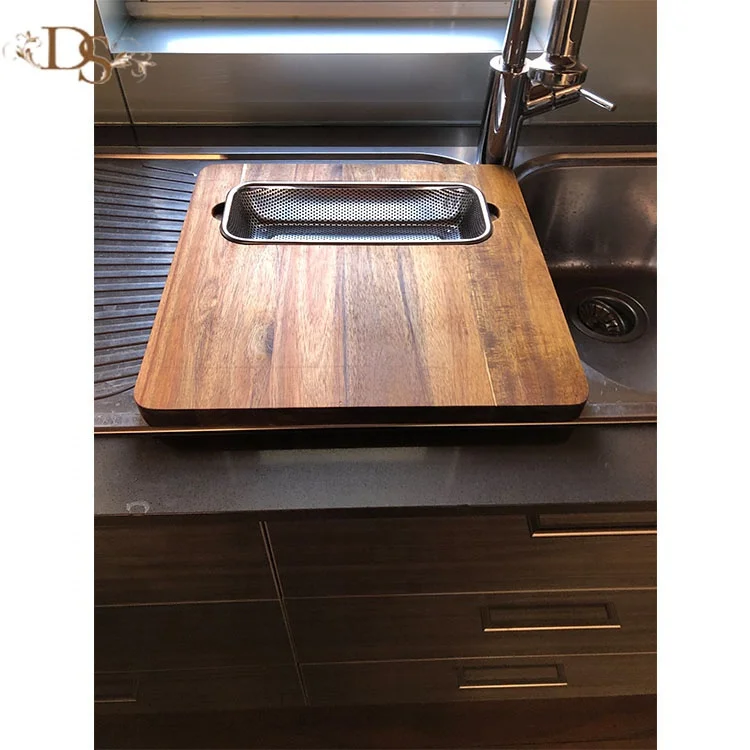 

2019 New Design With A Strainer Kitchen Cutting Board Wood, Customized color