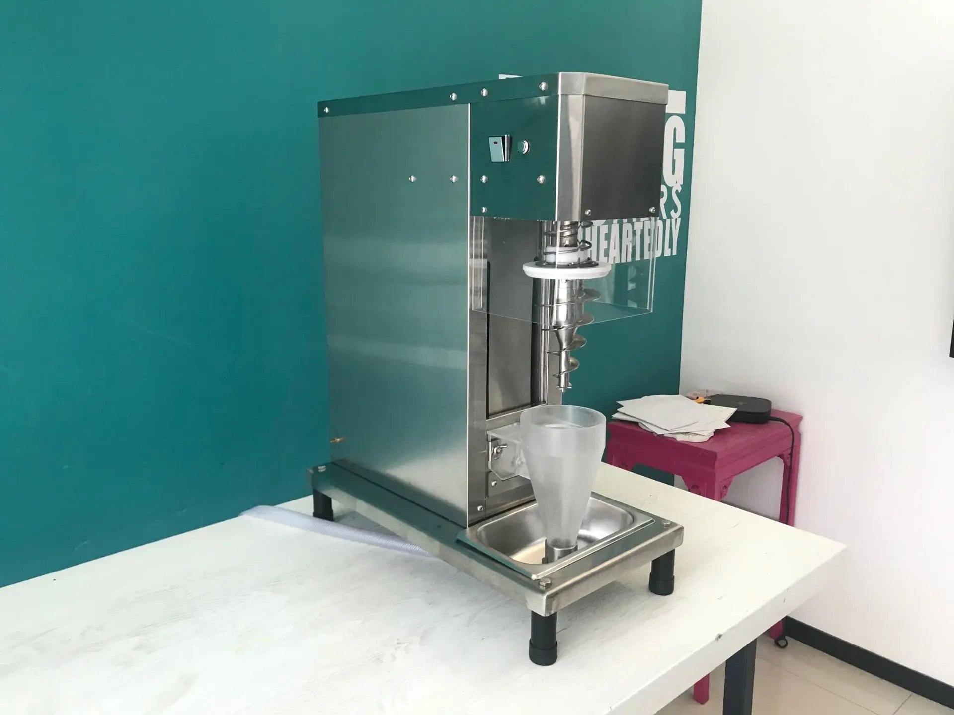 Fully stainless steel swirl freeze fresh fruit flavor ice cream