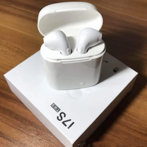 i7s Mini Wireless Earbuds Charging Case