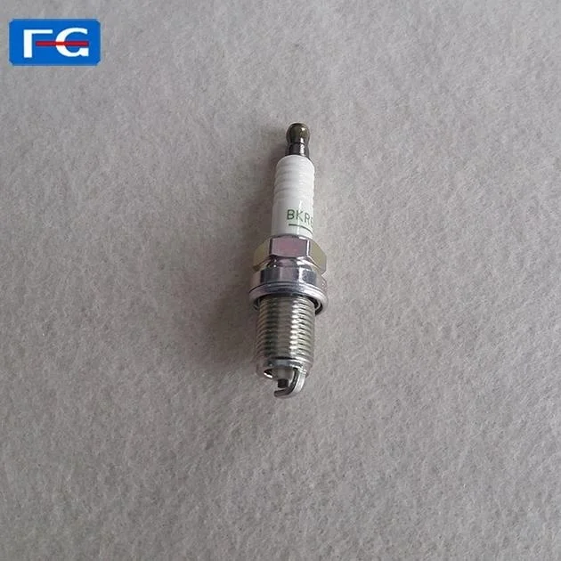 

car spark plug BKR5EY SMS851387 Spark plug in car