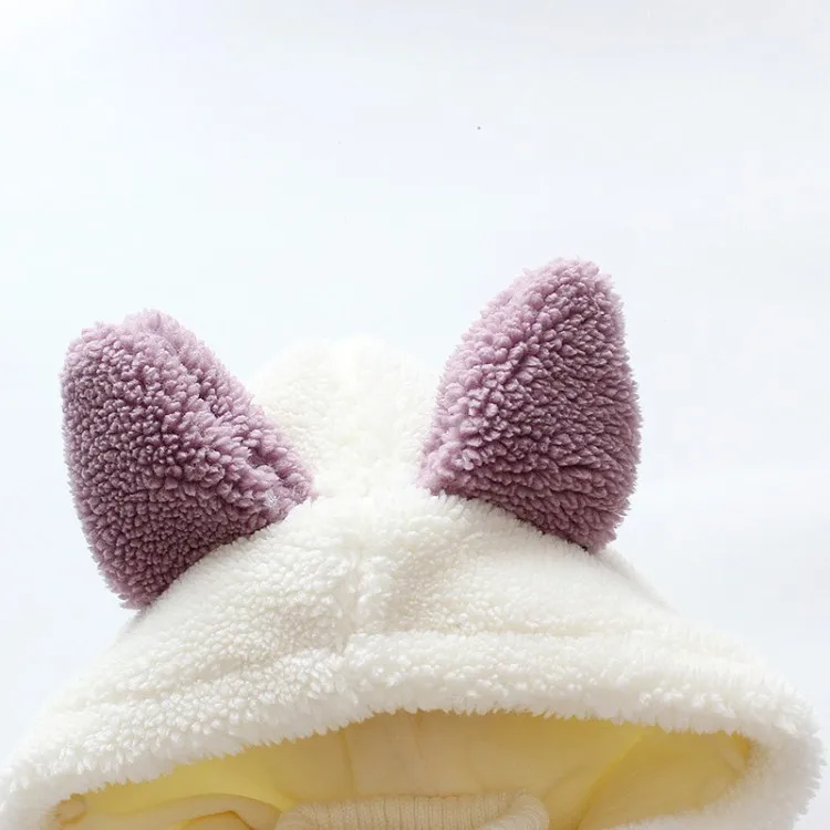 9436938852_1390770995