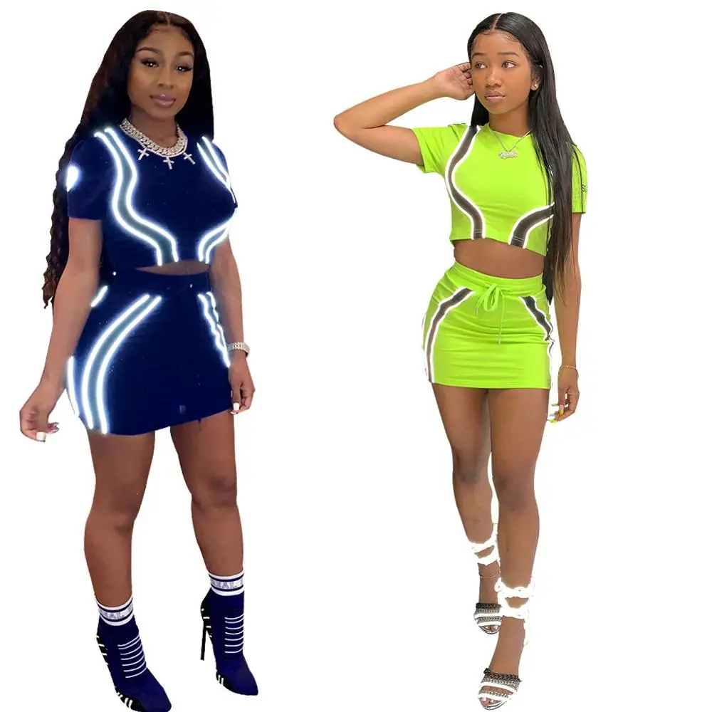 Neon Women Two Piece Set Fashion Reflective Striped Active Wear Tracksuit Crop Top And Mini Skirt Club Matching Sets Y11966
Neon Women Two Piece Set Fashion Reflective Striped Active Wear Tracksuit Crop Top And Mini Skirt Club Matching Sets Y11966