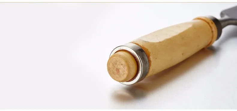 wood chisel08.jpg