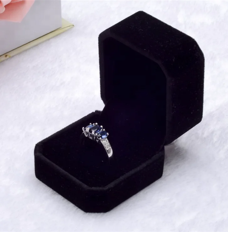 

Custom Romantic Sweet Luxury Small Velvet Engagement Ring Box Ring JEWELRI BOX Jewelry Box, Customized color