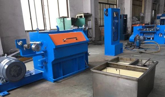 中间中小型铝拉丝机