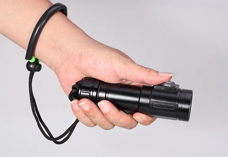 2018 new professional underwater photography L2 fill light LED diving flashlight