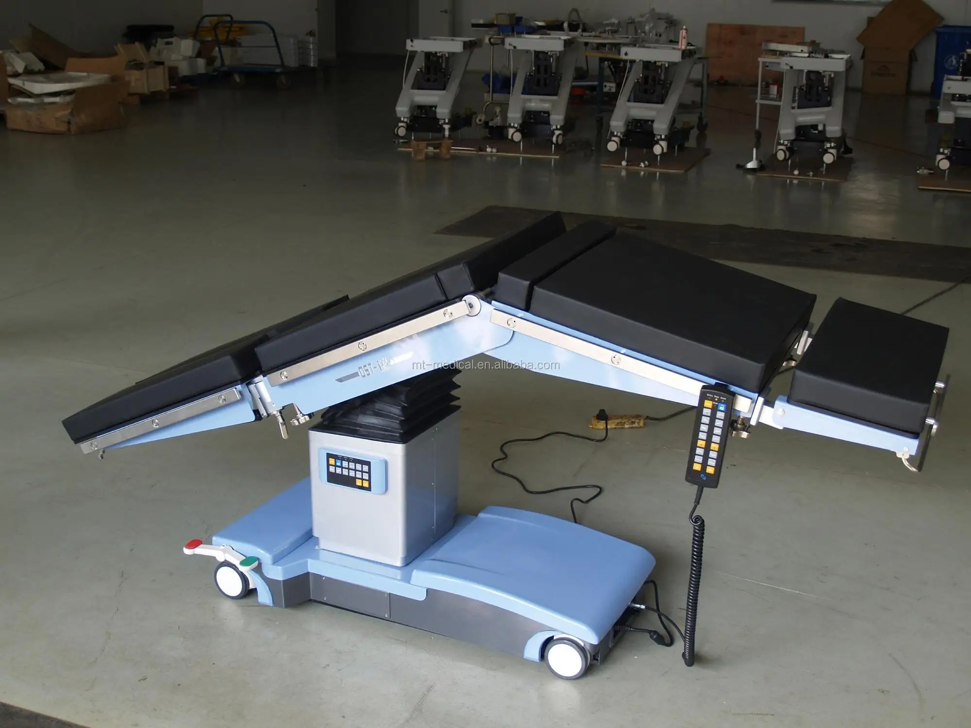 Warehouse comprehensive surgical electric hydraulic operating table for hospital or personal clinic