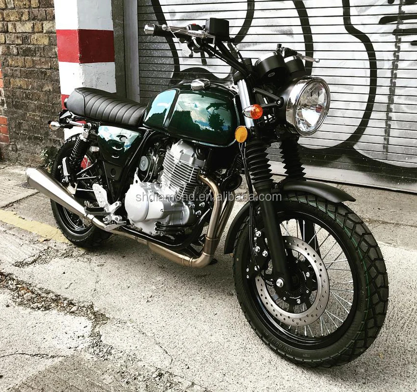 Moto Custom 400cc: A Retro-Inspired Ride with Modern Touches