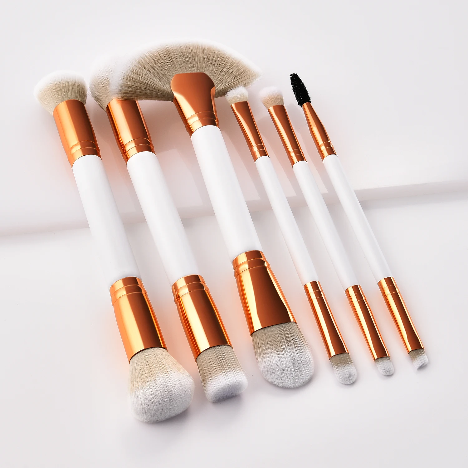 

beautiful popular cosmetic brush makeup