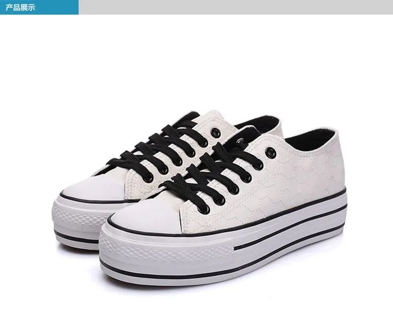 tenis com solado grande