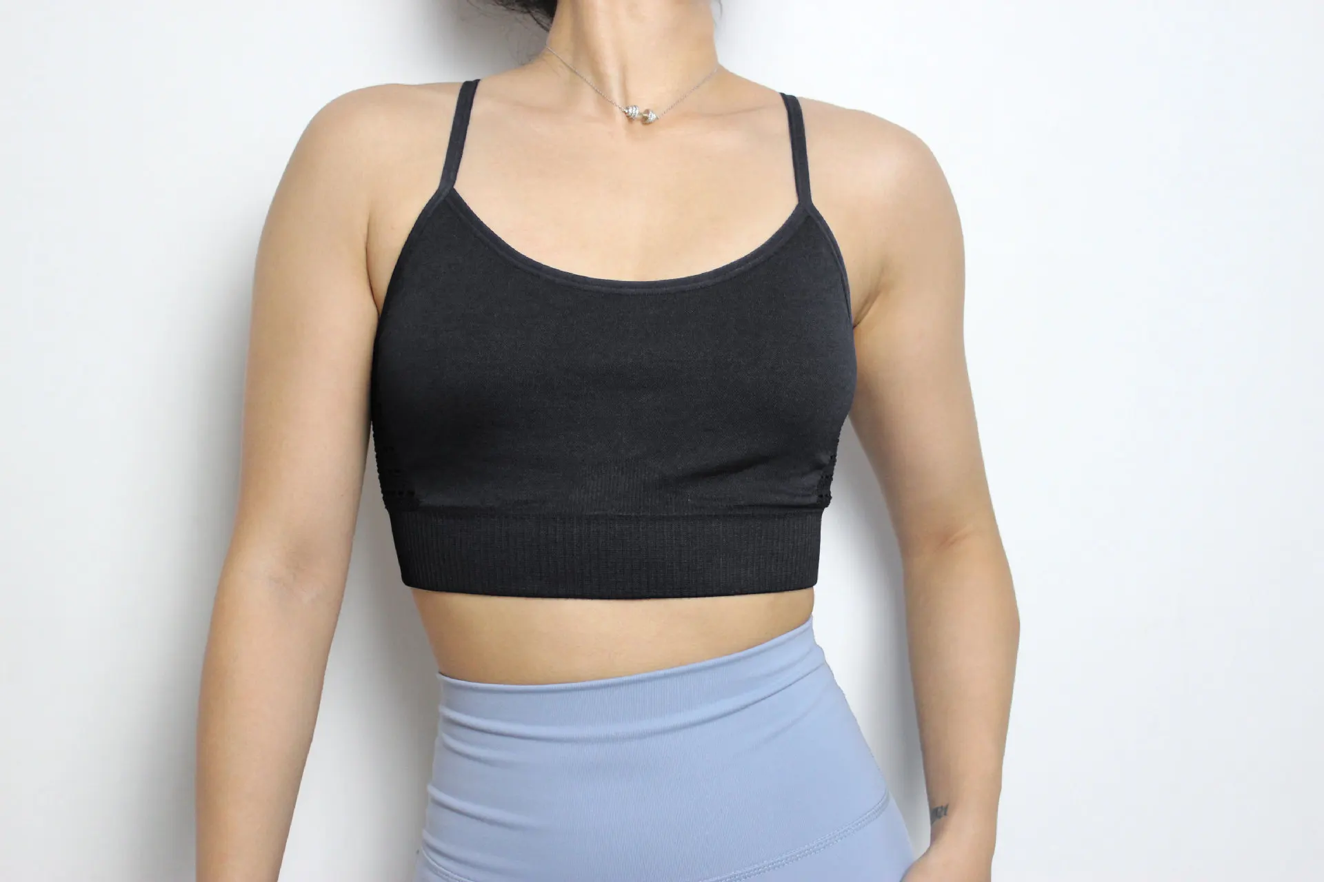 2018 Custom wholesale dry fit seamless fitness crop top activewear tank top gym wear
