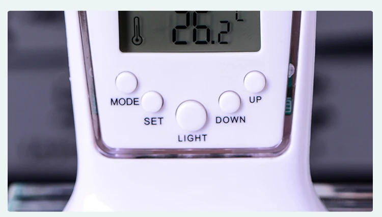 Handmade Colored Crystal Plum Blossom Flower Executive Gift Table Pen Holder