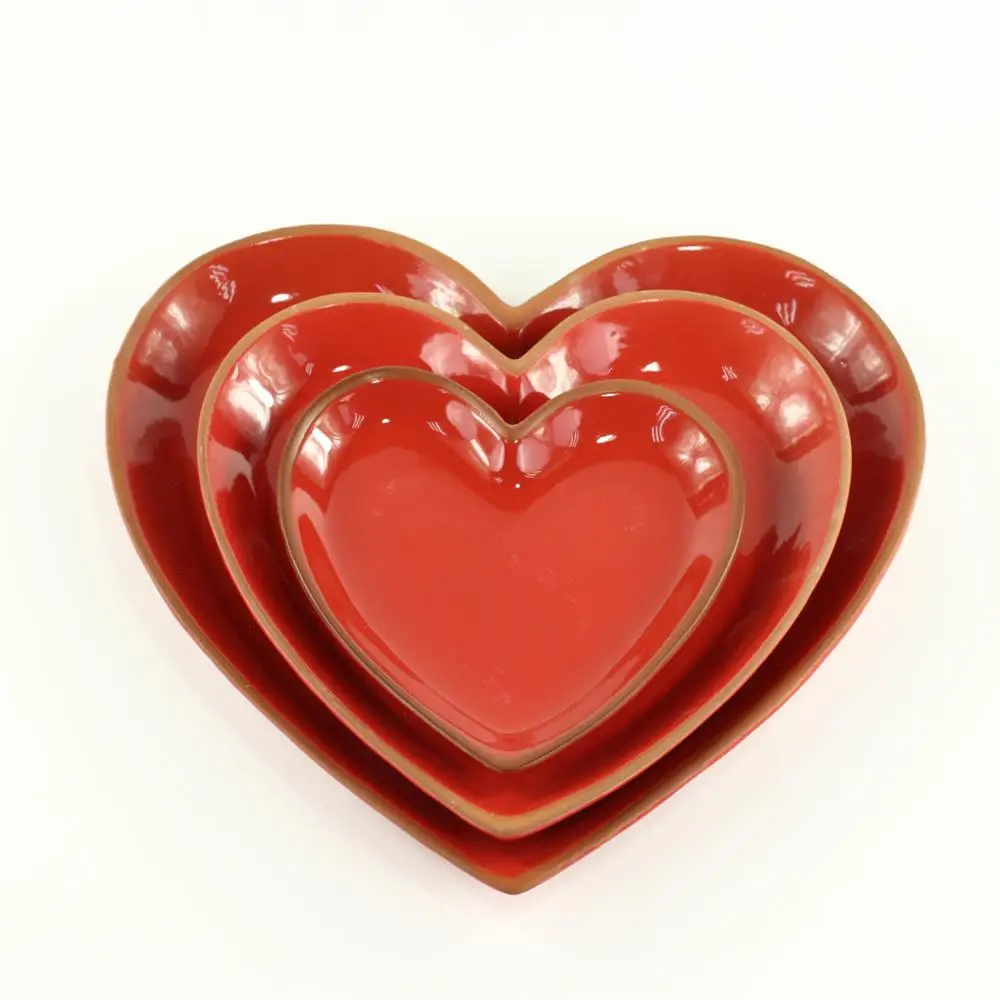 Red Heart Shape Round Terracotta Ceramic Plates For Wedding Application ...